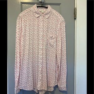 beachlunchlounge ❤️ print blouse NWOT (Perfect for ❤️ Day!)